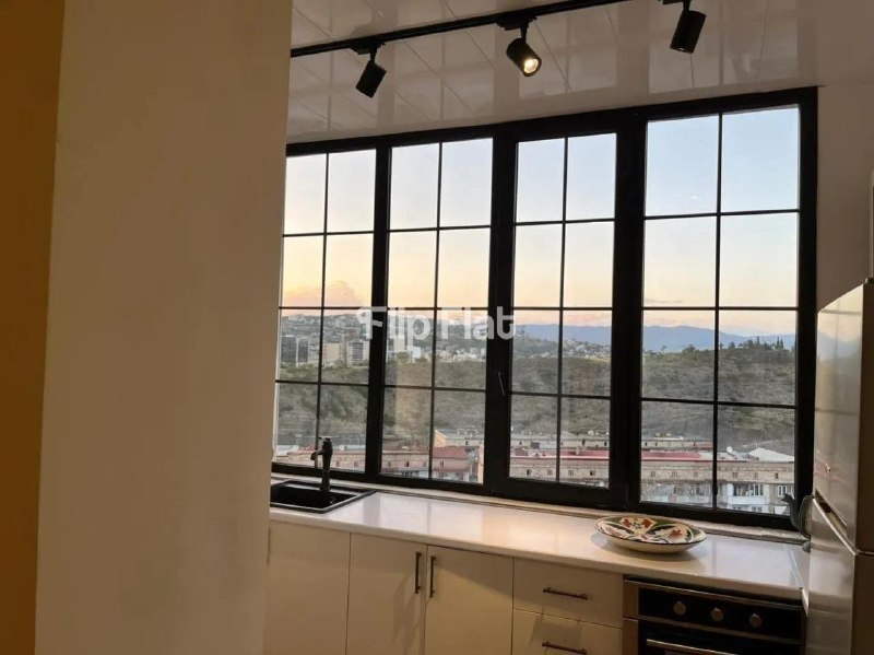 Квартира, 3 спальни · Ваке — фото 1
