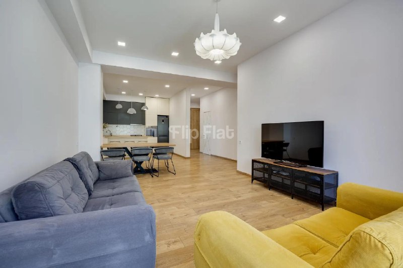Apartment, 3 bedrooms · Saburtalo — photo 2