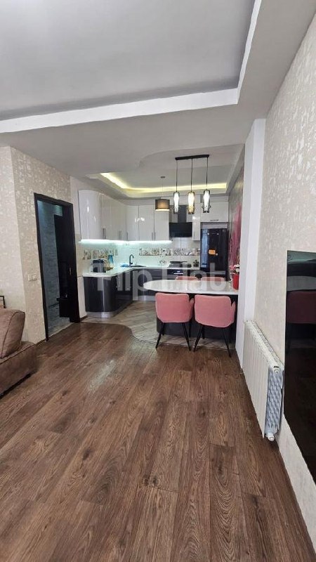 Apartment, 3 bedrooms · Saburtalo — photo 1