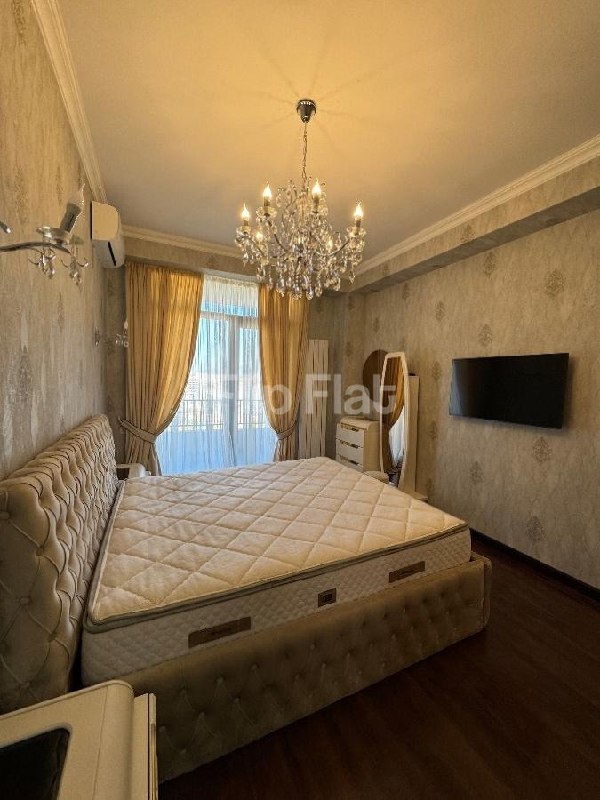Apartment, 3 bedrooms · Vake — photo 4