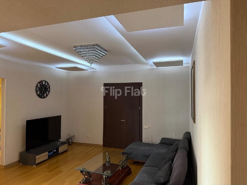 Apartment, 4 bedrooms · Saburtalo — photo 4