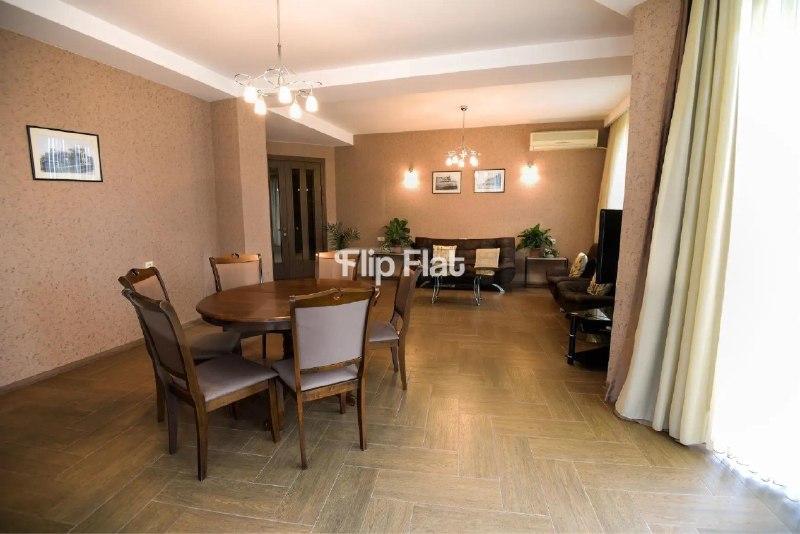 Apartment, 3 bedrooms · Mtatsminda — photo 3