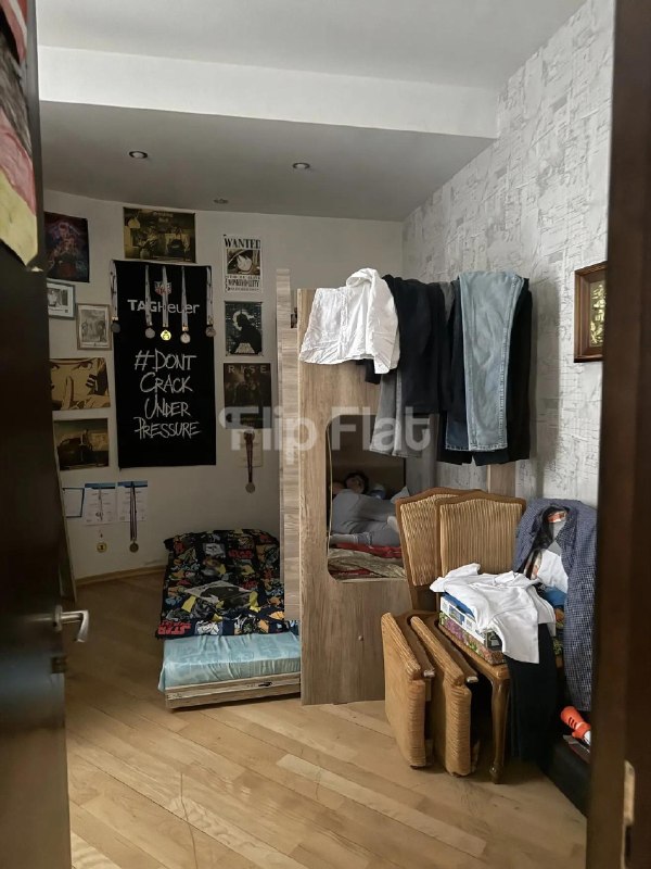 Apartment, 4 bedrooms · Vake — photo 3