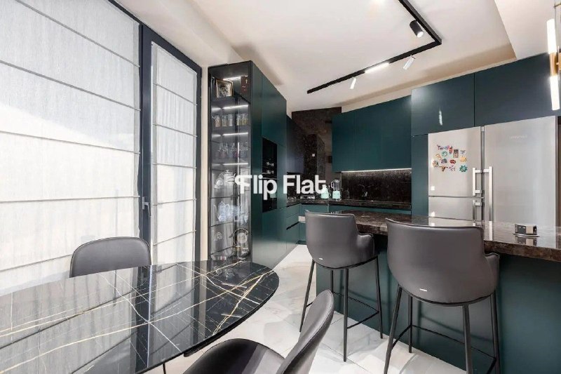 Apartment, 3 bedrooms · Vake — photo 1