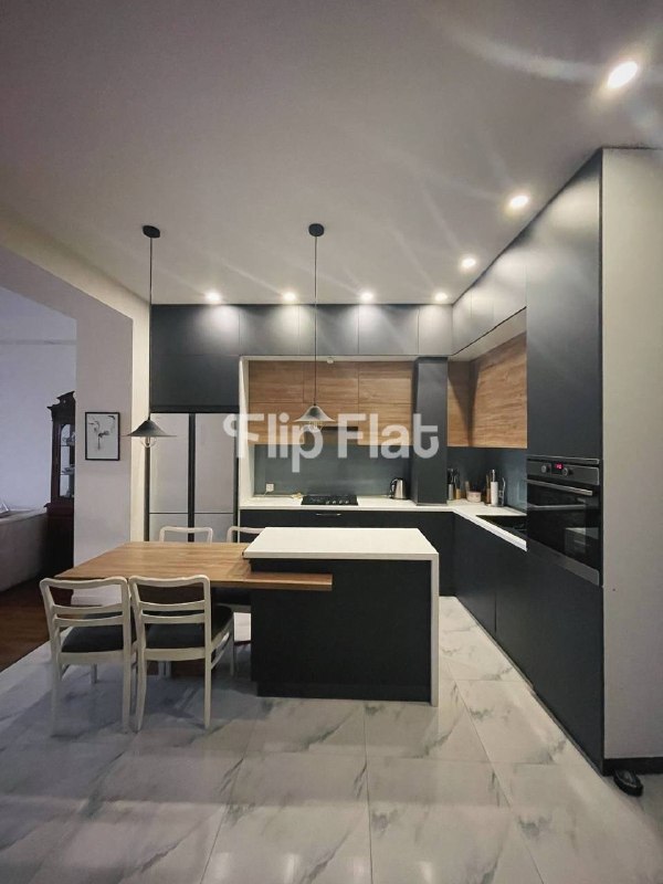 Apartment, 2 bedrooms · Vake — photo 1