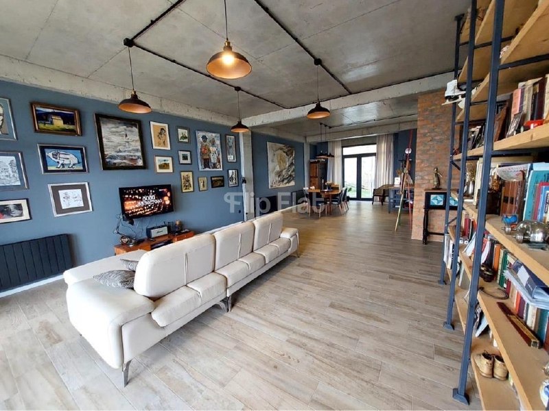 House, 3 bedrooms · Tskneti — photo 1