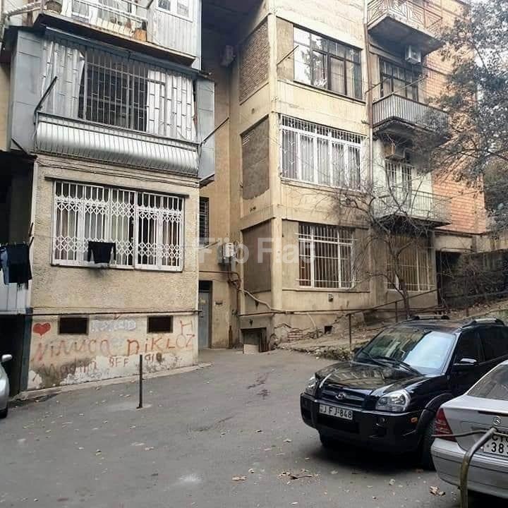 ბინა, 2 საძინებელი · ვაკე — ფოტო 3