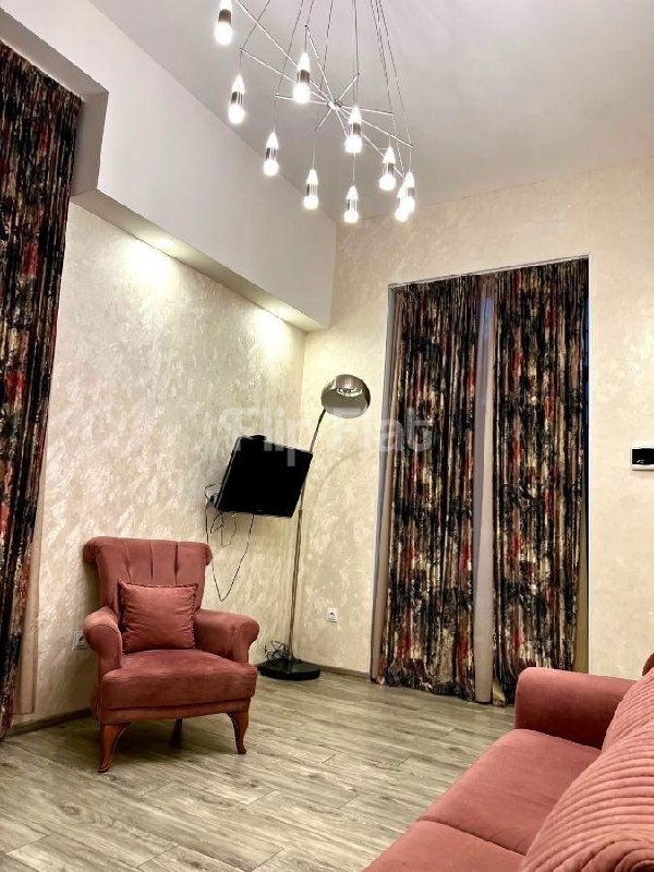 ბინა, 3 საძინებელი · მთაწმინდა — ფოტო 3