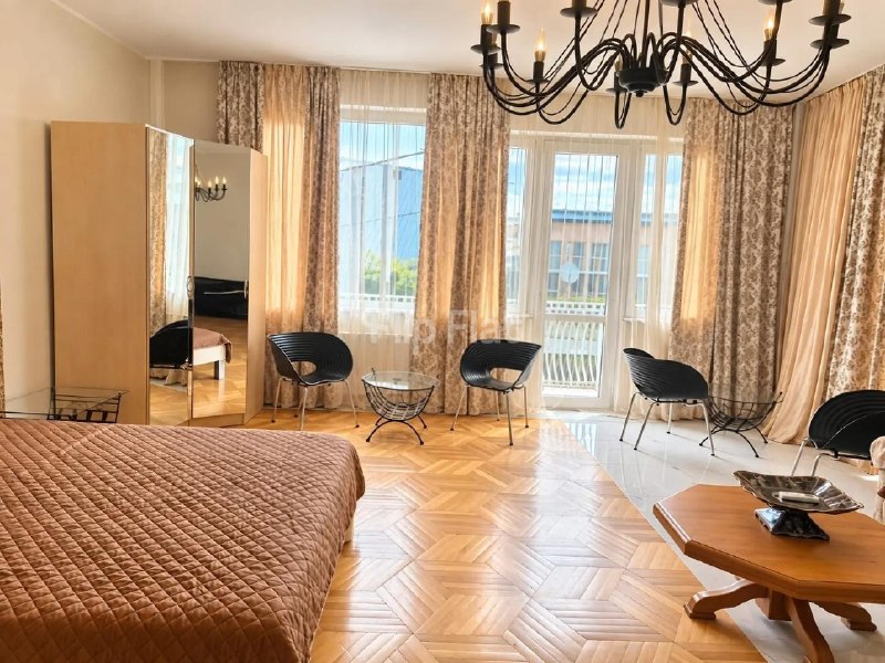 Apartment, 4 bedrooms · Avlabari — photo 5