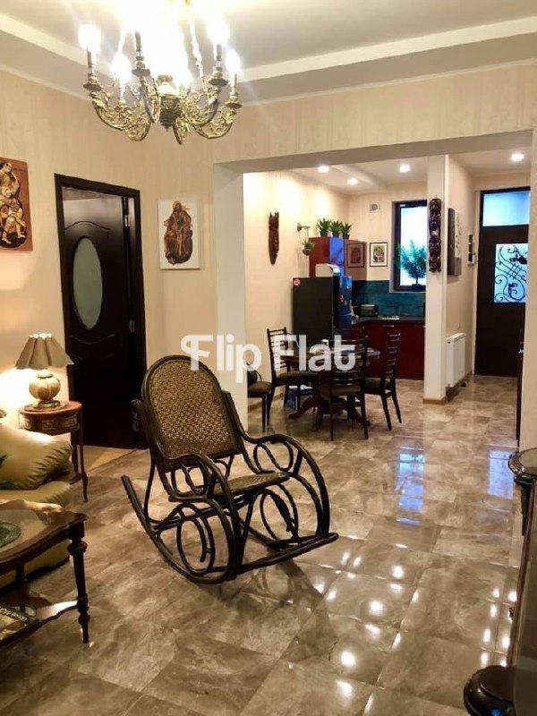 Apartment, 2 bedrooms · Mtatsminda — photo 4