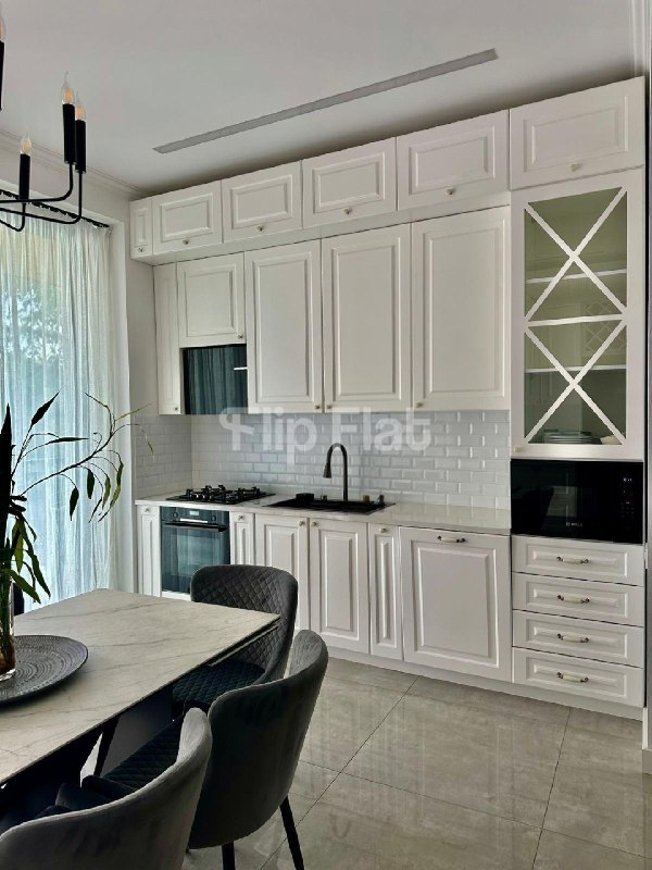 Apartment, 3 bedrooms · Vake — photo 1