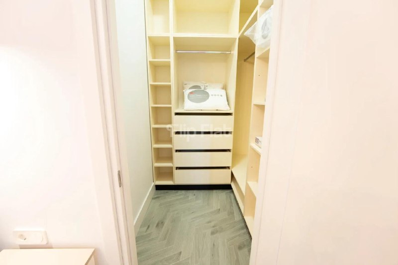 Apartment, 1 bedroom · Mtatsminda — photo 5