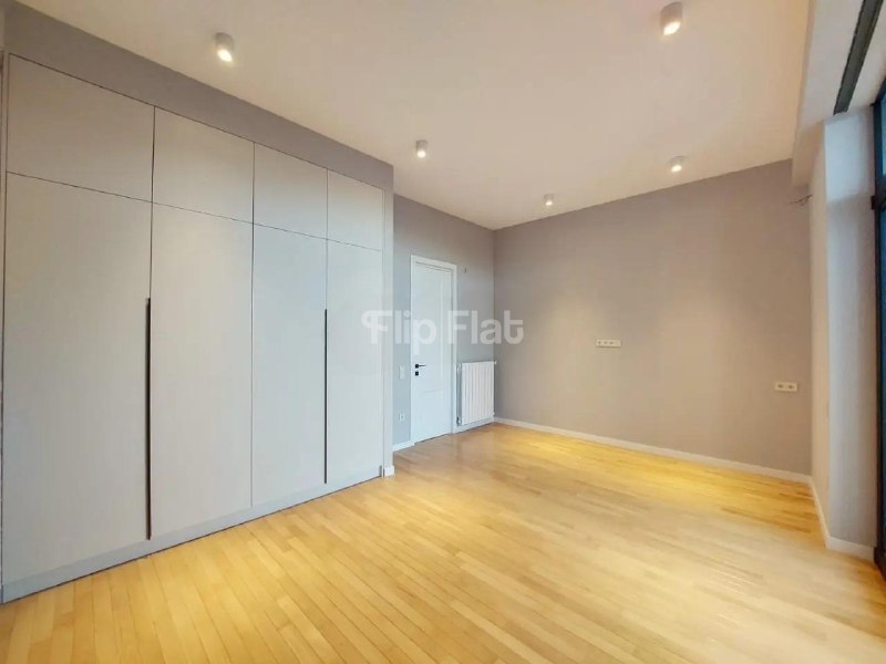Apartment, 3 bedrooms · Krtsanisi — photo 4