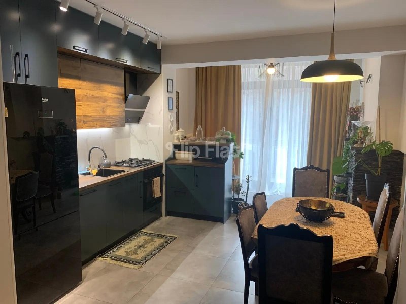 Apartment, 3 bedrooms · Vake — photo 1
