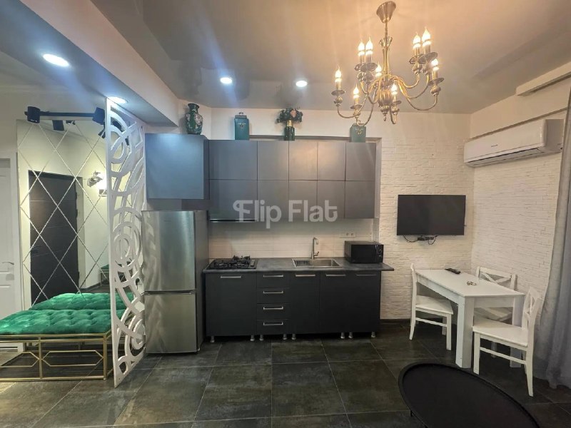 Apartment, 2 bedrooms · Saburtalo — photo 1