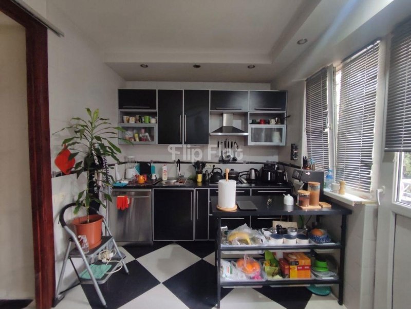 Apartment, 3 bedrooms · Saburtalo — photo 1