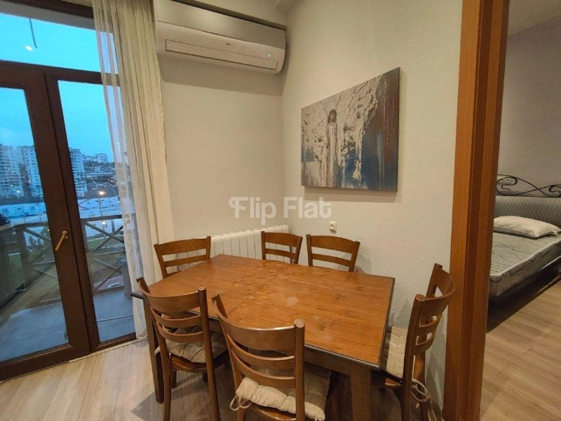 Apartment, 3 bedrooms · Vake — photo 2