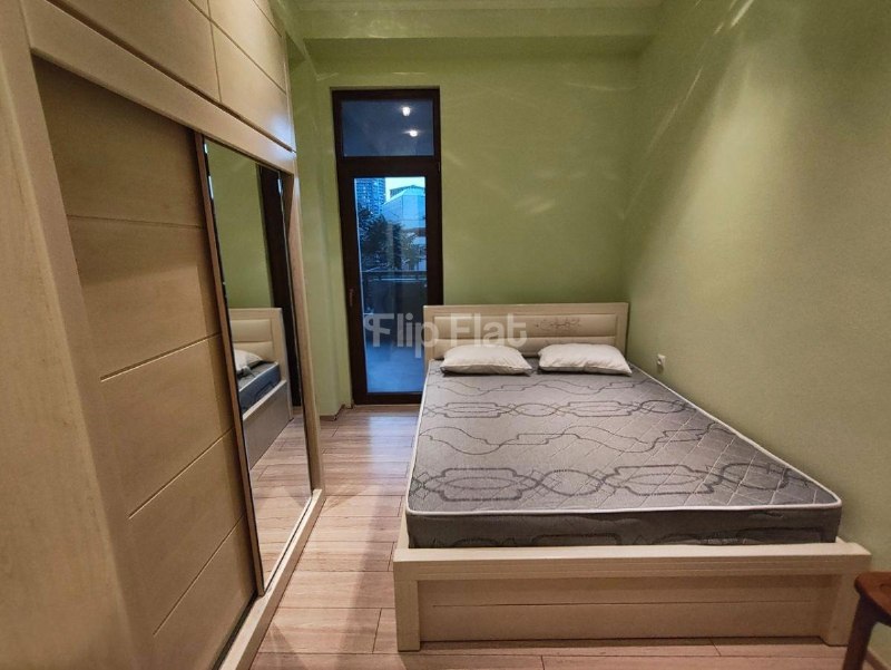 Apartment, 3 bedrooms · Vake — photo 4