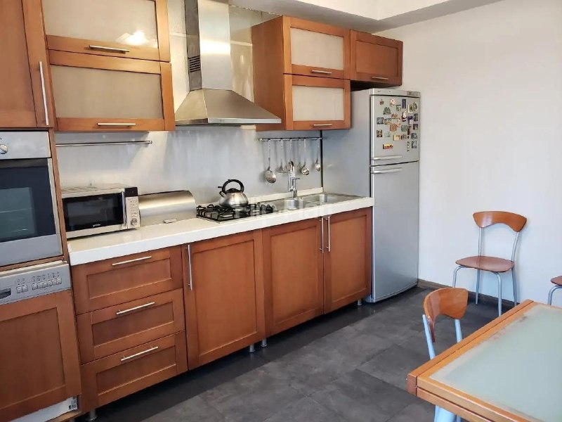 Apartment, 3 bedrooms · Vake — photo 2