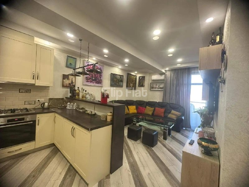 Apartment, 2 bedrooms · Saburtalo — photo 1
