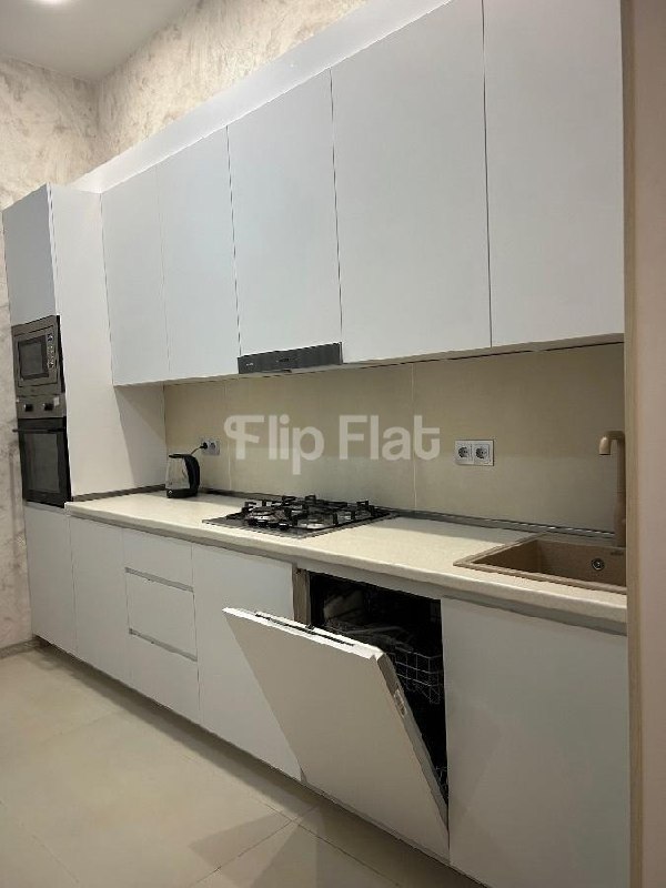Apartment, 3 bedrooms · Vake — photo 1