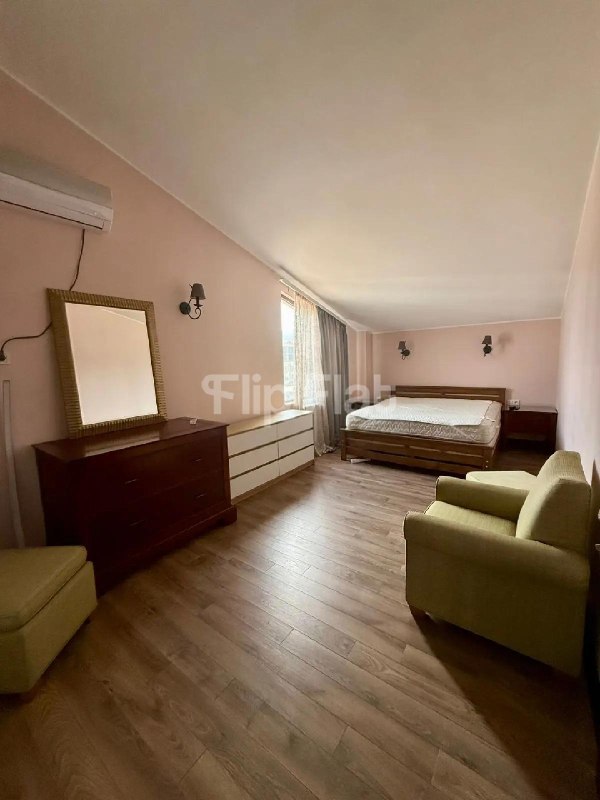 House, 3 bedrooms · Saburtalo — photo 3