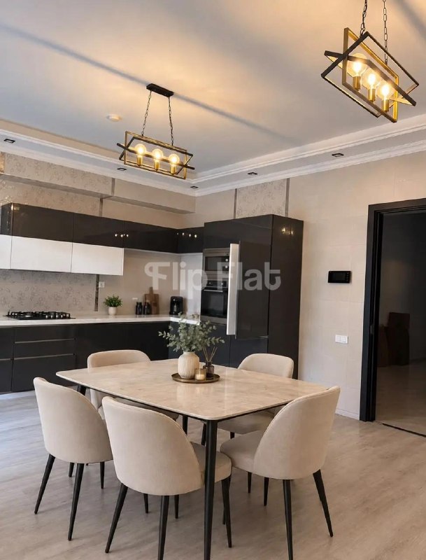 Apartment, 6 bedrooms · Vake — photo 1