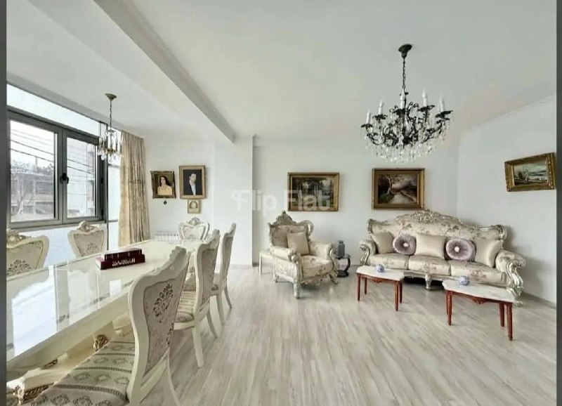 Apartment, 3 bedrooms · Vake — photo 1