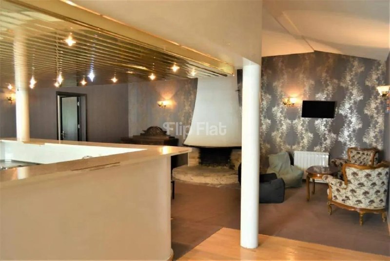 Apartment, 4 bedrooms · Vake — photo 1