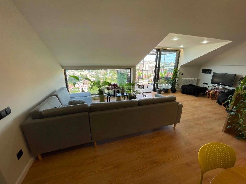 Apartment, 3 bedrooms · Mtatsminda — photo 3