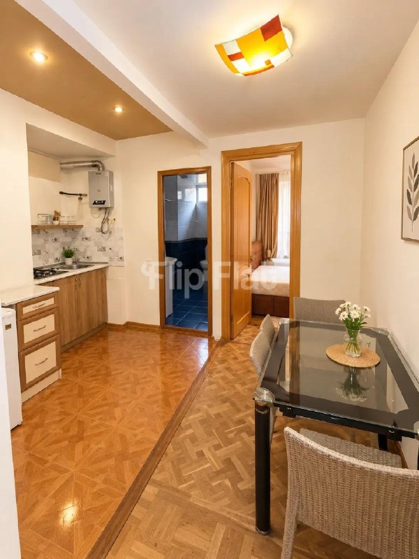 Apartment, 2 bedrooms · Mtatsminda — photo 1