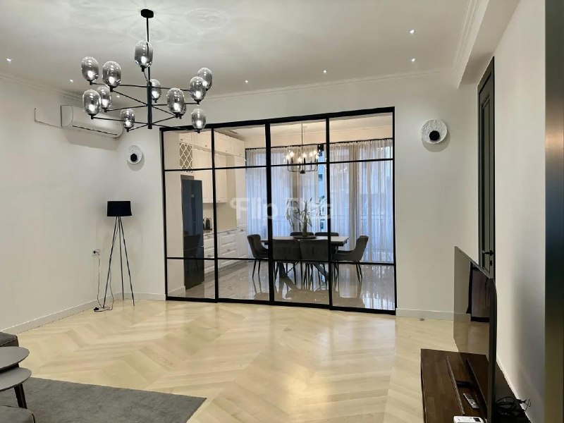 Apartment, 3 bedrooms · Vake — photo 3