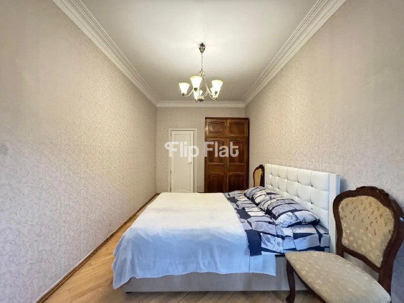 House, 2 bedrooms · Mtatsminda — photo 4
