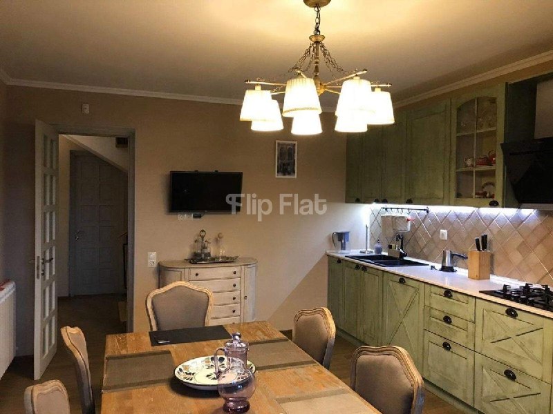 House, 5 bedrooms — photo 1