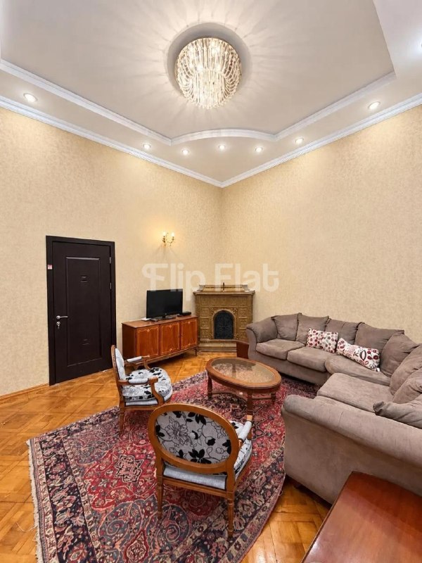 Apartment, 3 bedrooms · Mtatsminda — photo 2