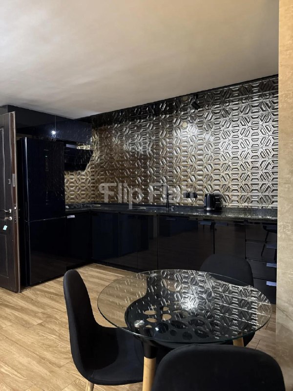Apartment, 4 bedrooms · Ortachala — photo 1