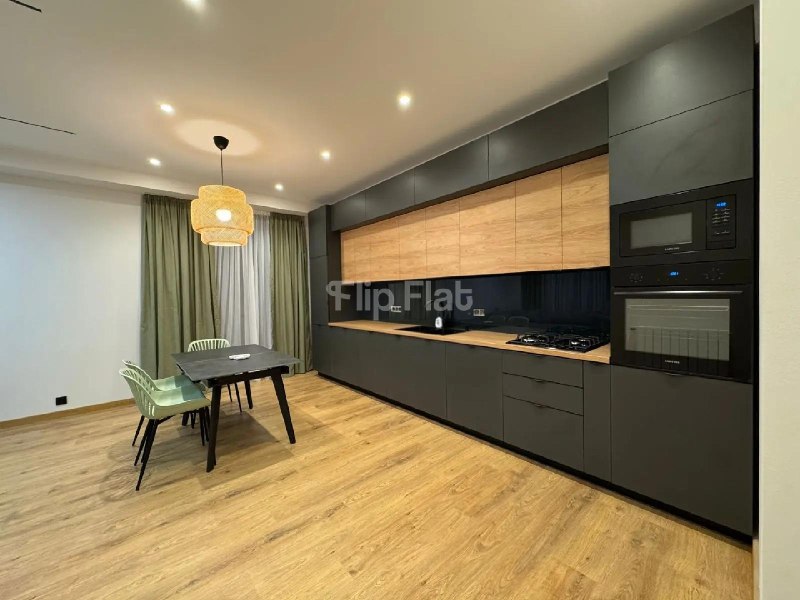 Apartment, 3 bedrooms · Vake — photo 1
