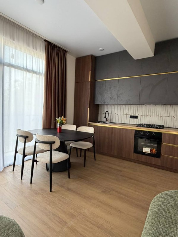 Apartment 77 m², 3 rooms — photo 2