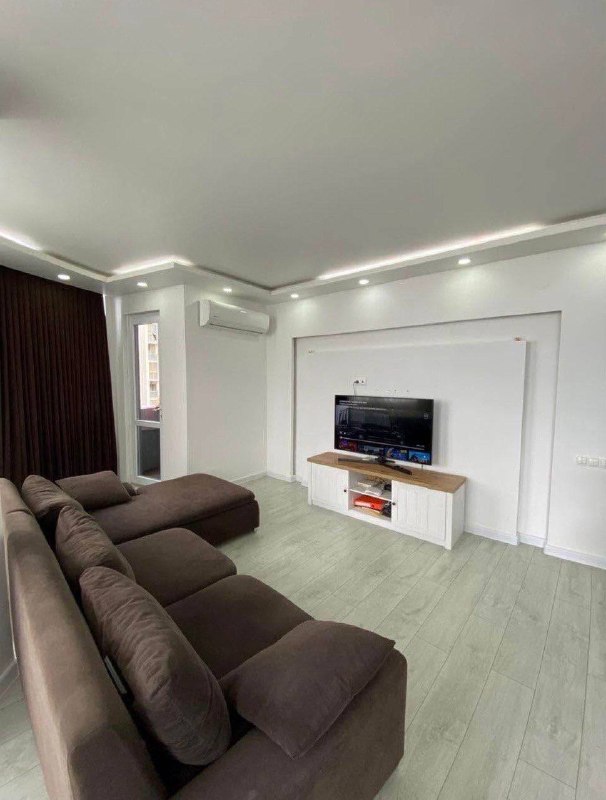 Apartment 76 m², 2 rooms — photo 2