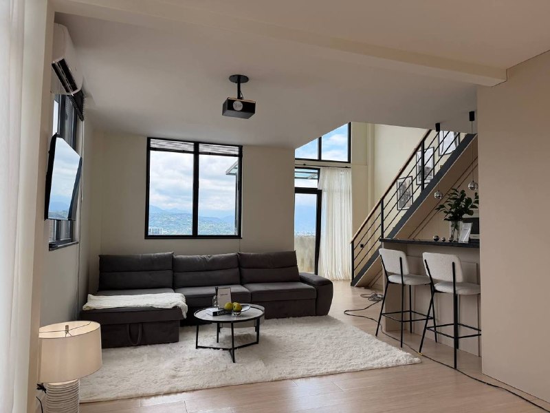 Apartment 95 m², 3 rooms — photo 1