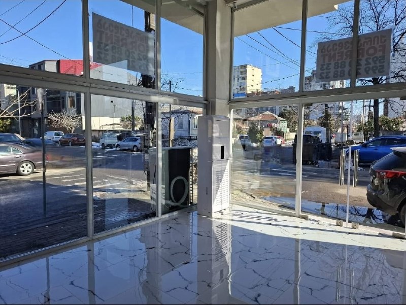 Commercial 55 m² — photo 5