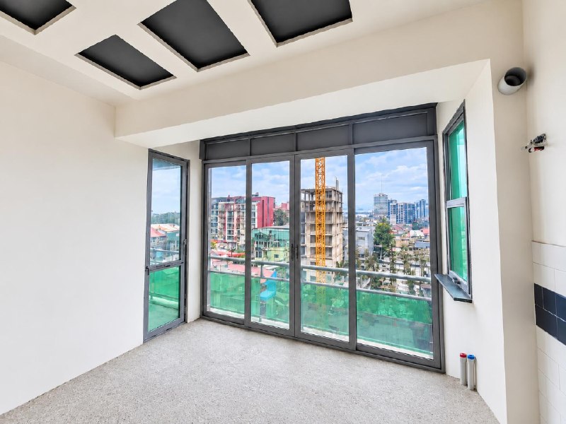 Продаётся 2-bedroom в Старом городе Батуми с дополнительными комнатами — фото 4