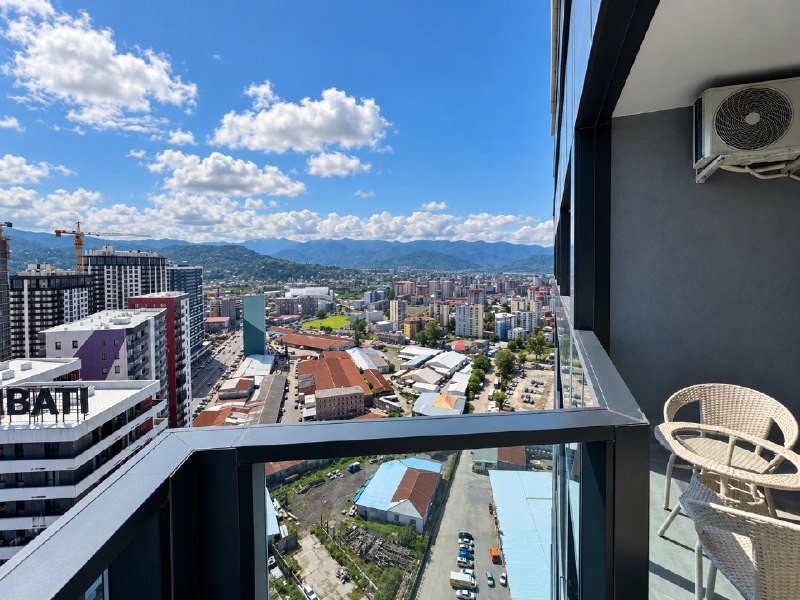 Продаётся 1-bedroom в Bagrationi Residence с видом на горы и белым каркасом — фото 1