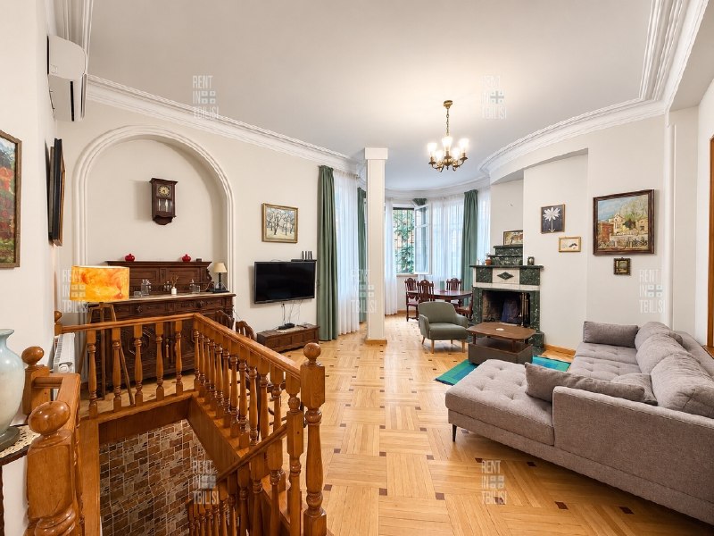 Apartment, 2 bedrooms · Mtatsminda — photo 1