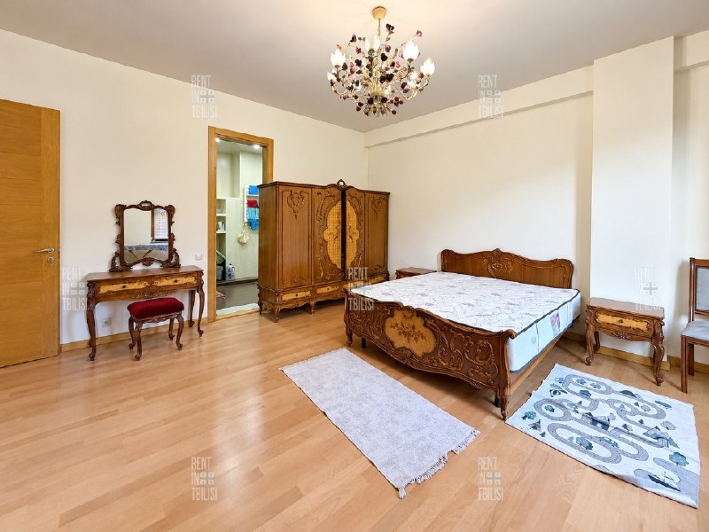 Apartment, 3 bedrooms · Vake — photo 5