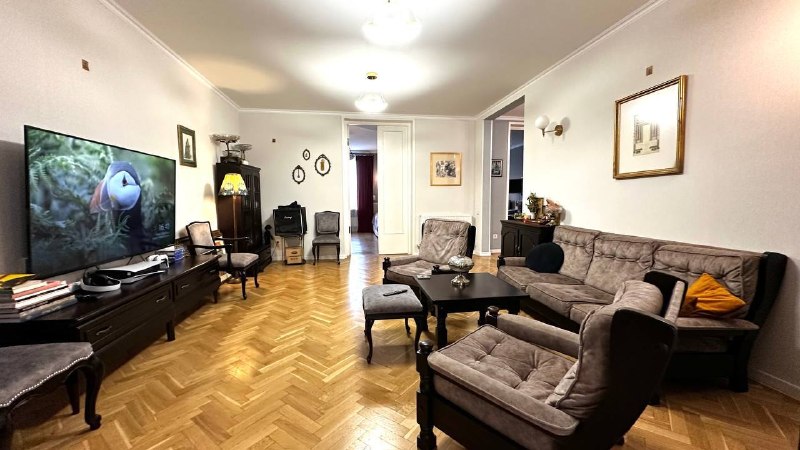 Apartment, 3 bedrooms · Vake — photo 3