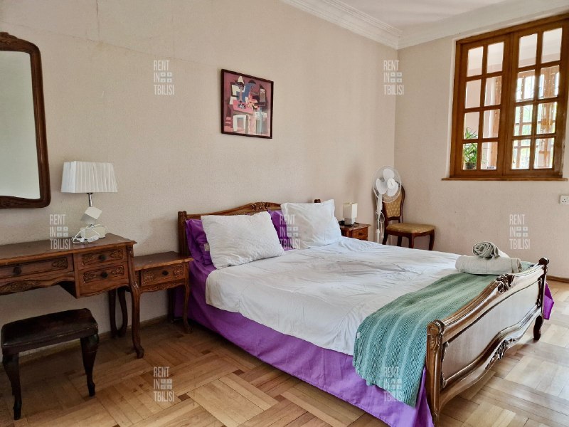Apartment, 2 bedrooms · Mtatsminda — photo 2