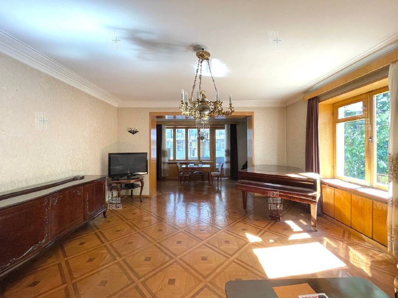 Apartment, 2 bedrooms · Vake — photo 1
