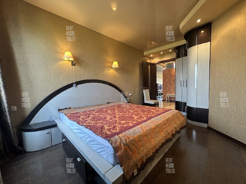 Apartment, 2 bedrooms · Vake — photo 4