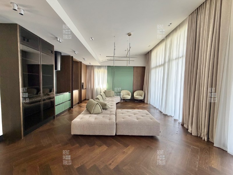House, 4 bedrooms · Vake — photo 3